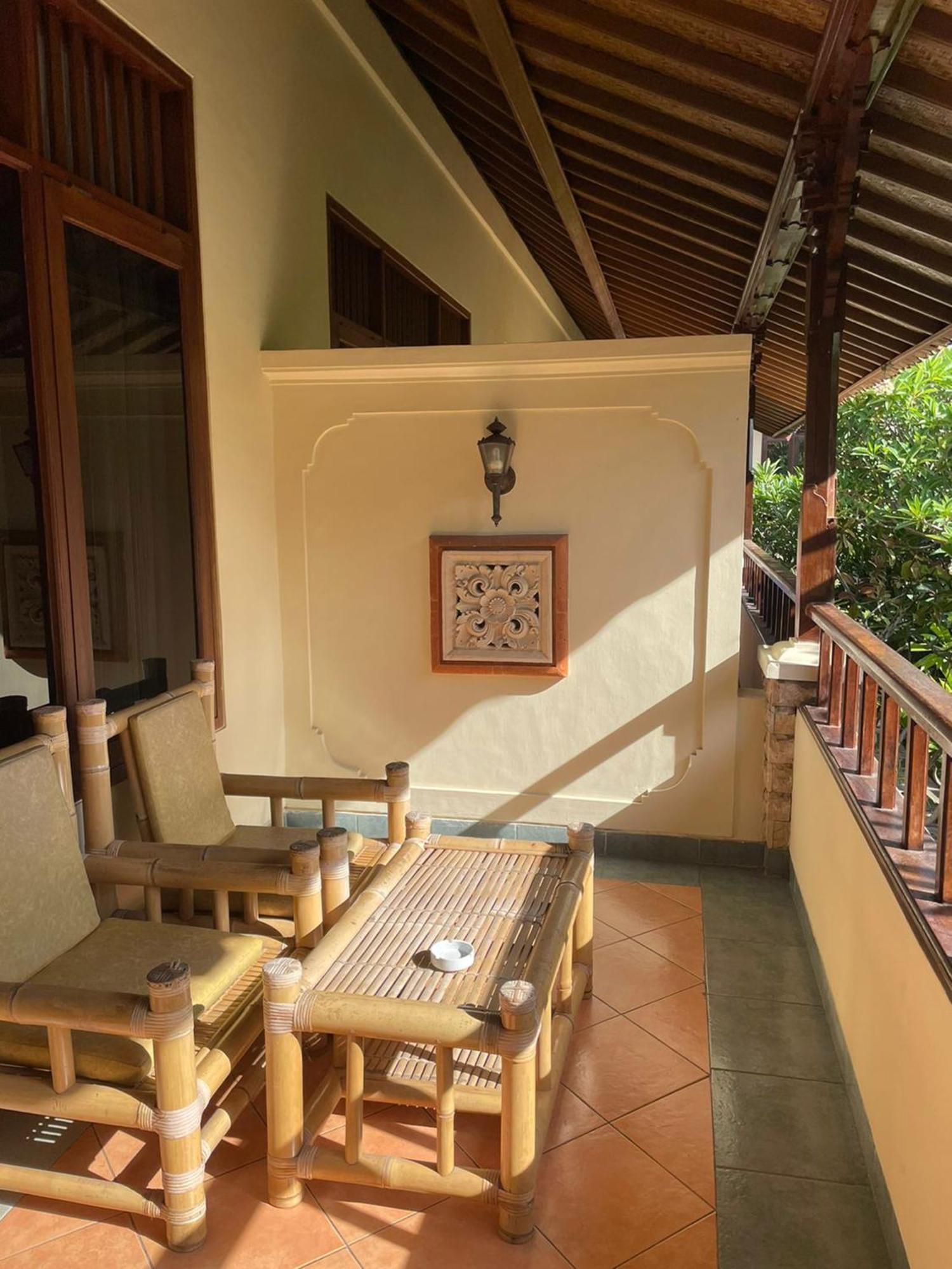 Yulia 1 Bed & Breakfast Sanur  Ngoại thất bức ảnh