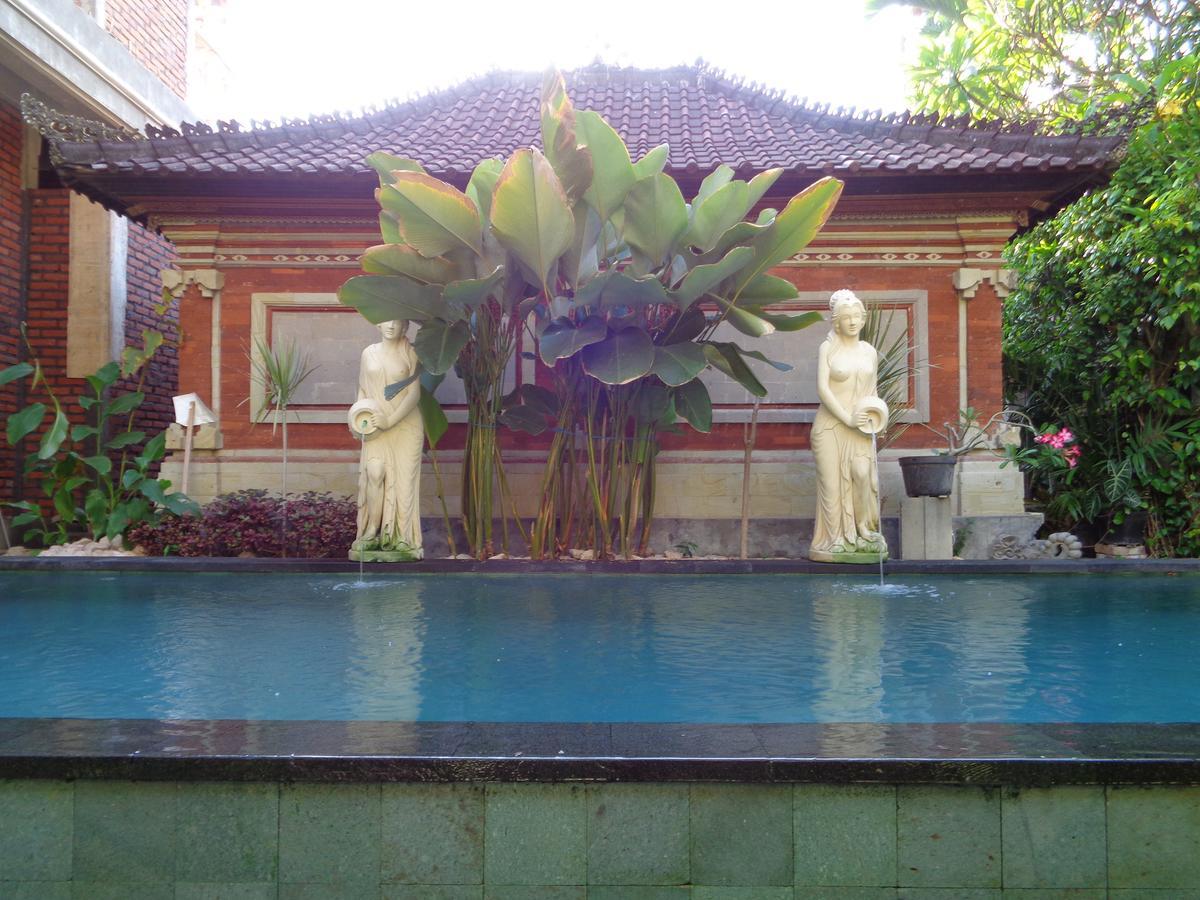 Yulia 1 Bed & Breakfast Sanur  Ngoại thất bức ảnh