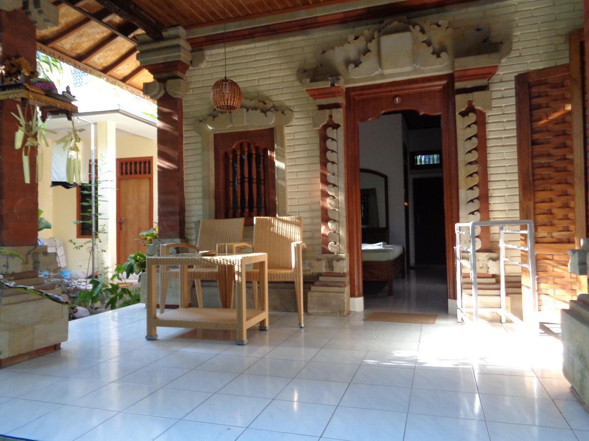 Yulia 1 Bed & Breakfast Sanur  Ngoại thất bức ảnh