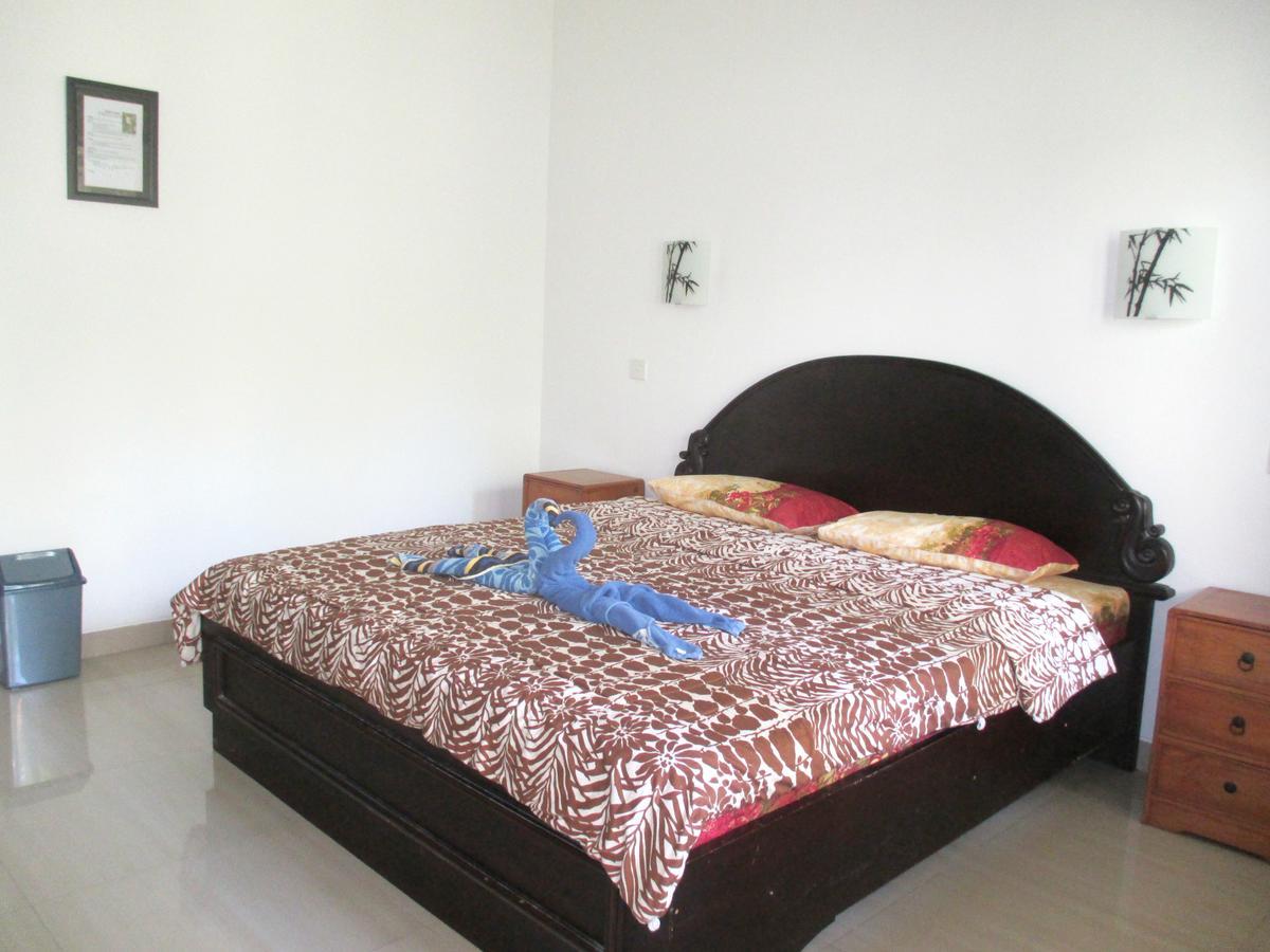 Yulia 1 Bed & Breakfast Sanur  Ngoại thất bức ảnh
