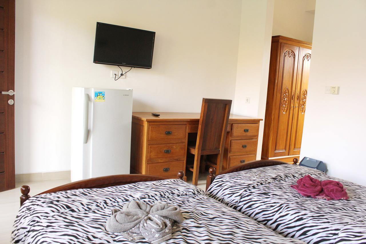 Yulia 1 Bed & Breakfast Sanur  Ngoại thất bức ảnh