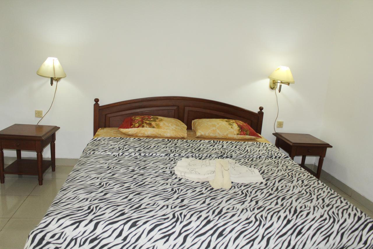 Yulia 1 Bed & Breakfast Sanur  Ngoại thất bức ảnh