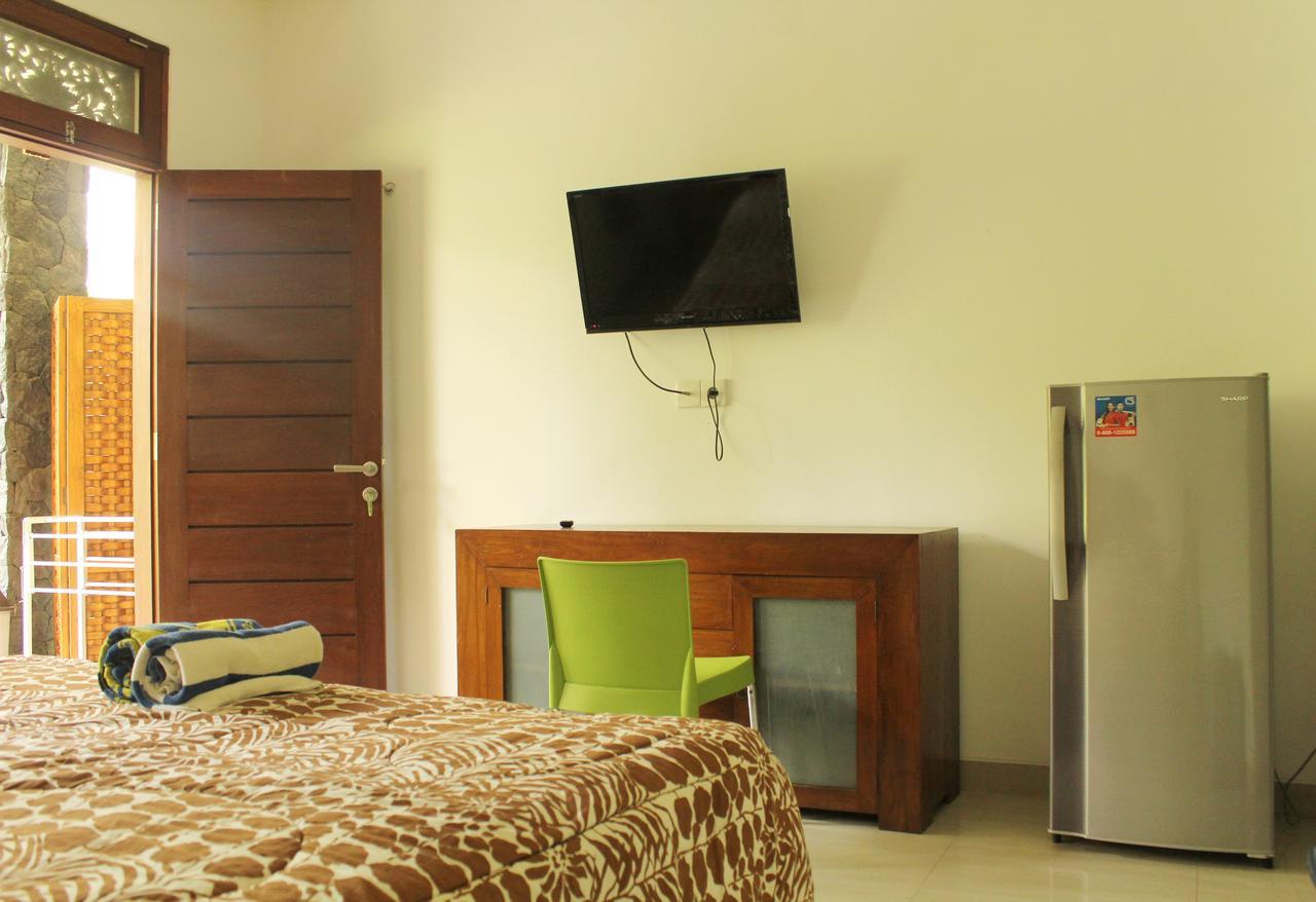 Yulia 1 Bed & Breakfast Sanur  Ngoại thất bức ảnh