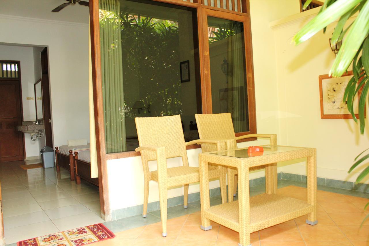 Yulia 1 Bed & Breakfast Sanur  Ngoại thất bức ảnh