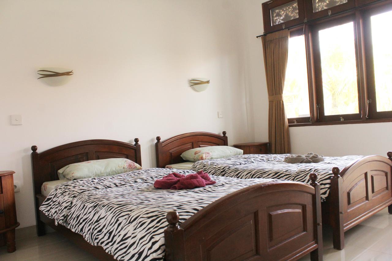 Yulia 1 Bed & Breakfast Sanur  Ngoại thất bức ảnh