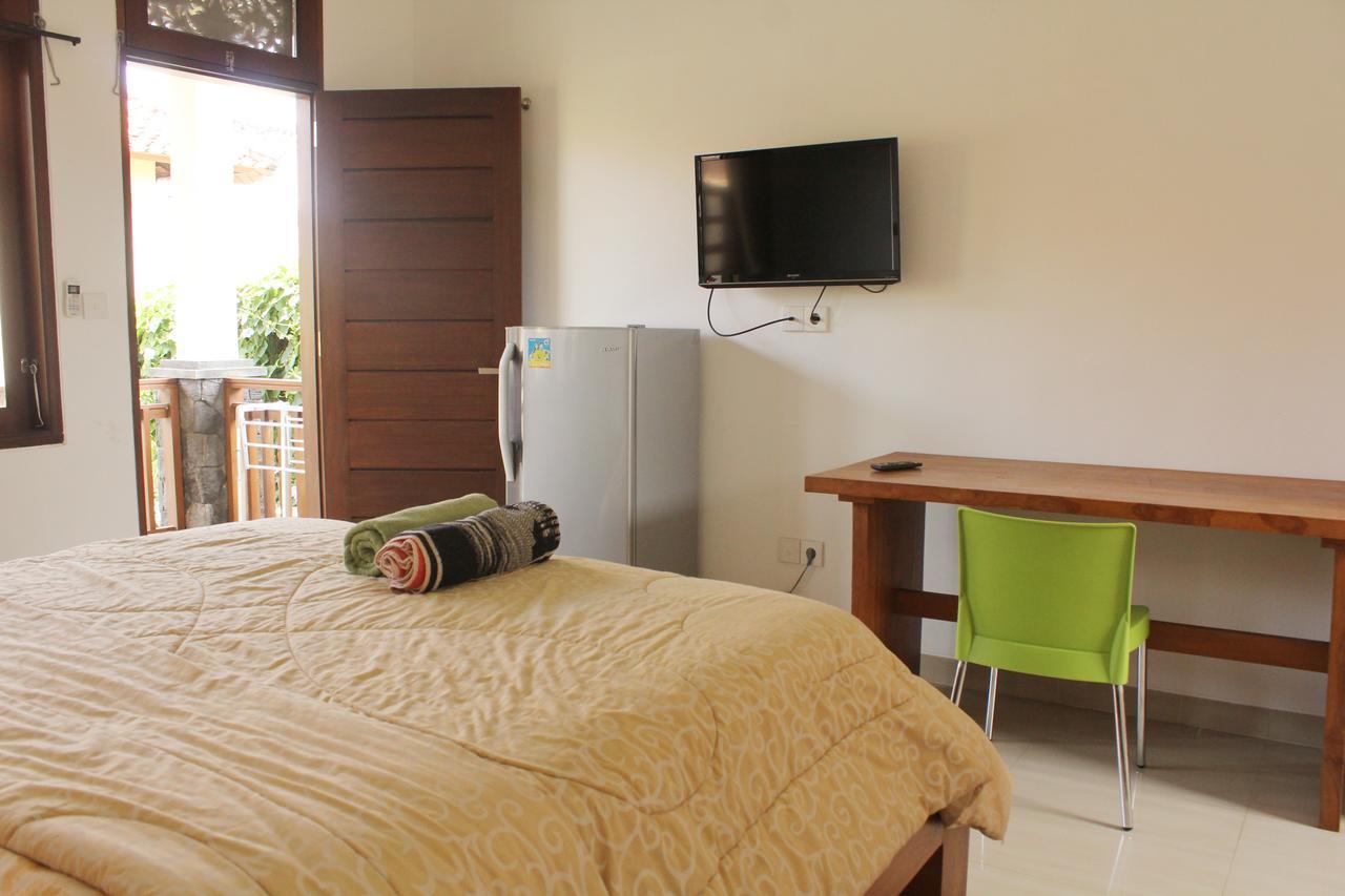 Yulia 1 Bed & Breakfast Sanur  Ngoại thất bức ảnh