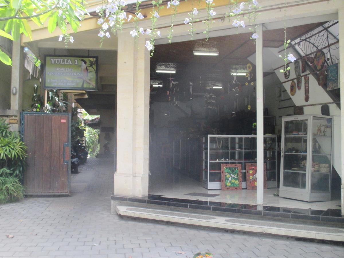 Yulia 1 Bed & Breakfast Sanur  Ngoại thất bức ảnh