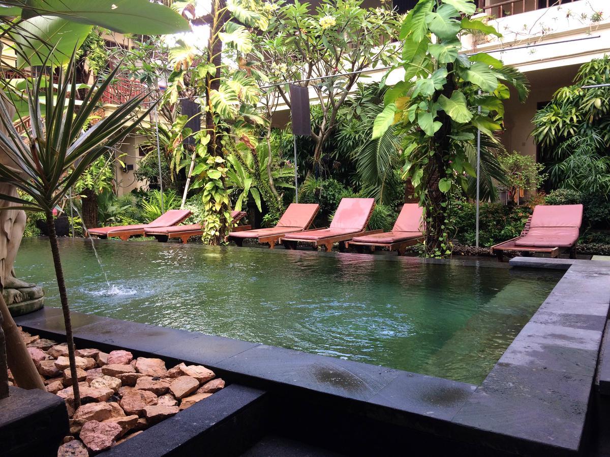 Yulia 1 Bed & Breakfast Sanur  Ngoại thất bức ảnh